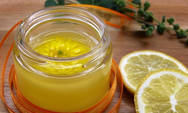 How to Make Your personal Lemon Oil Lotion